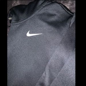 Nike Therma Sweater